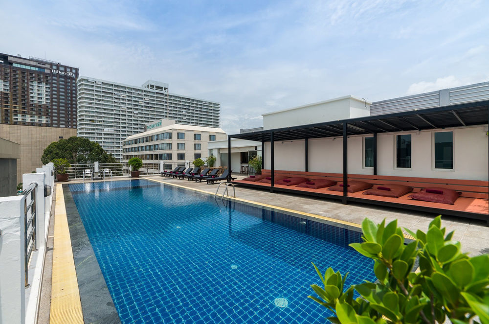 Sea Me Spring Hotel Pattaya Exterior photo