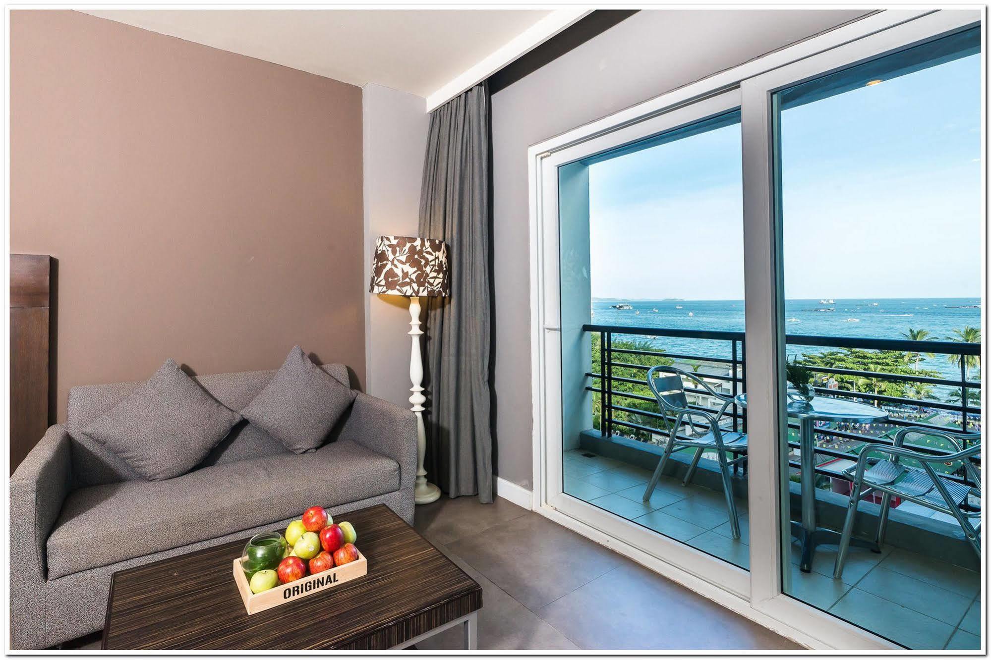 Sea Me Spring Hotel Pattaya Exterior photo