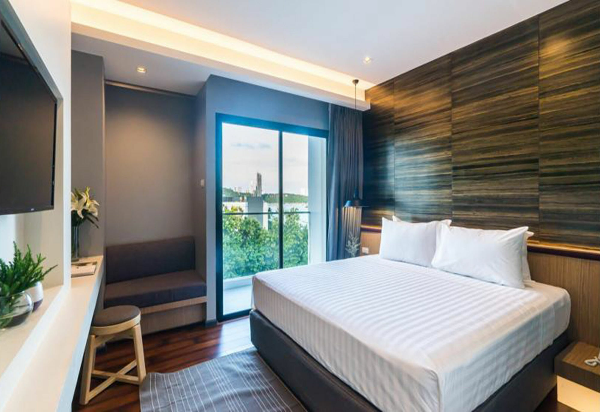 Sea Me Spring Hotel Pattaya Exterior photo