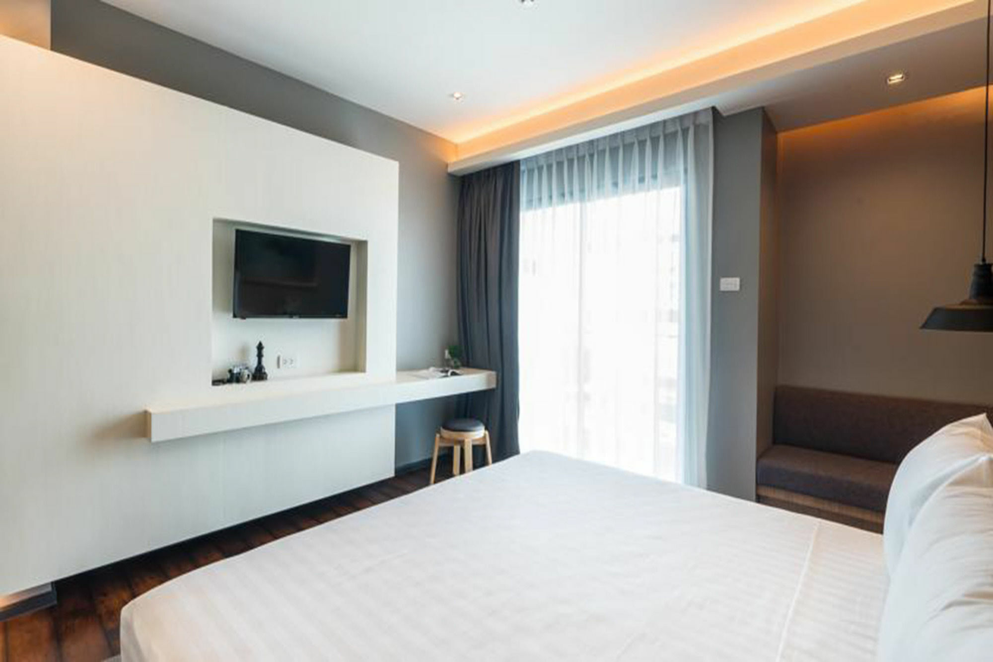 Sea Me Spring Hotel Pattaya Exterior photo